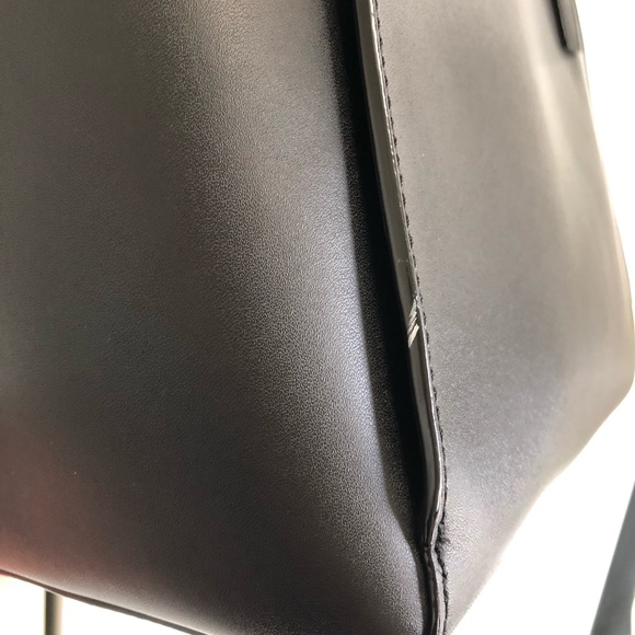 Kate Spade Black & Blue Top Handle Leather Tote Bag - Picture 11 of 16